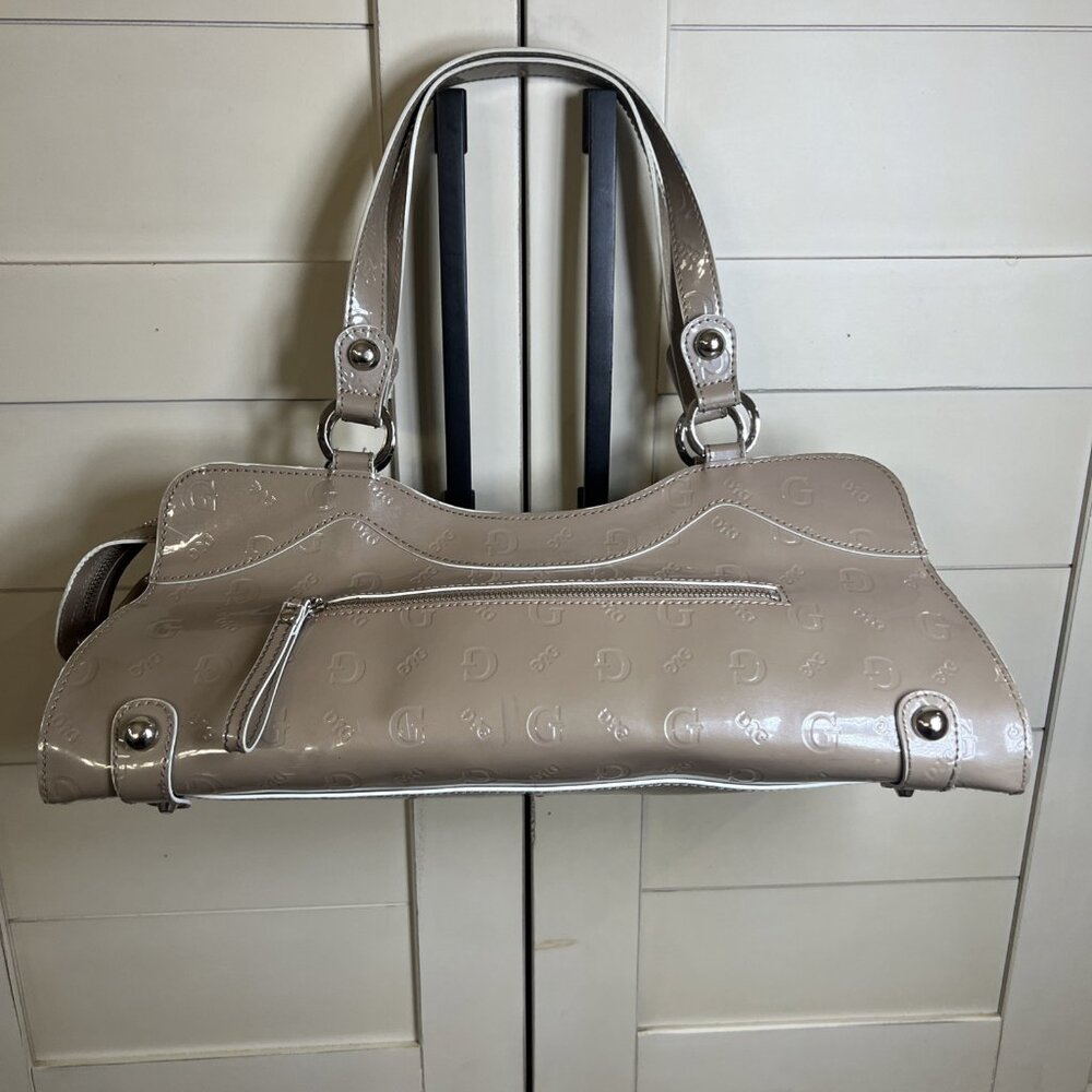 Vintage Guess Y2K Patent Faux Leather Logo Shoulder Bag Retro Handbag Purse - Picture 2 of 16